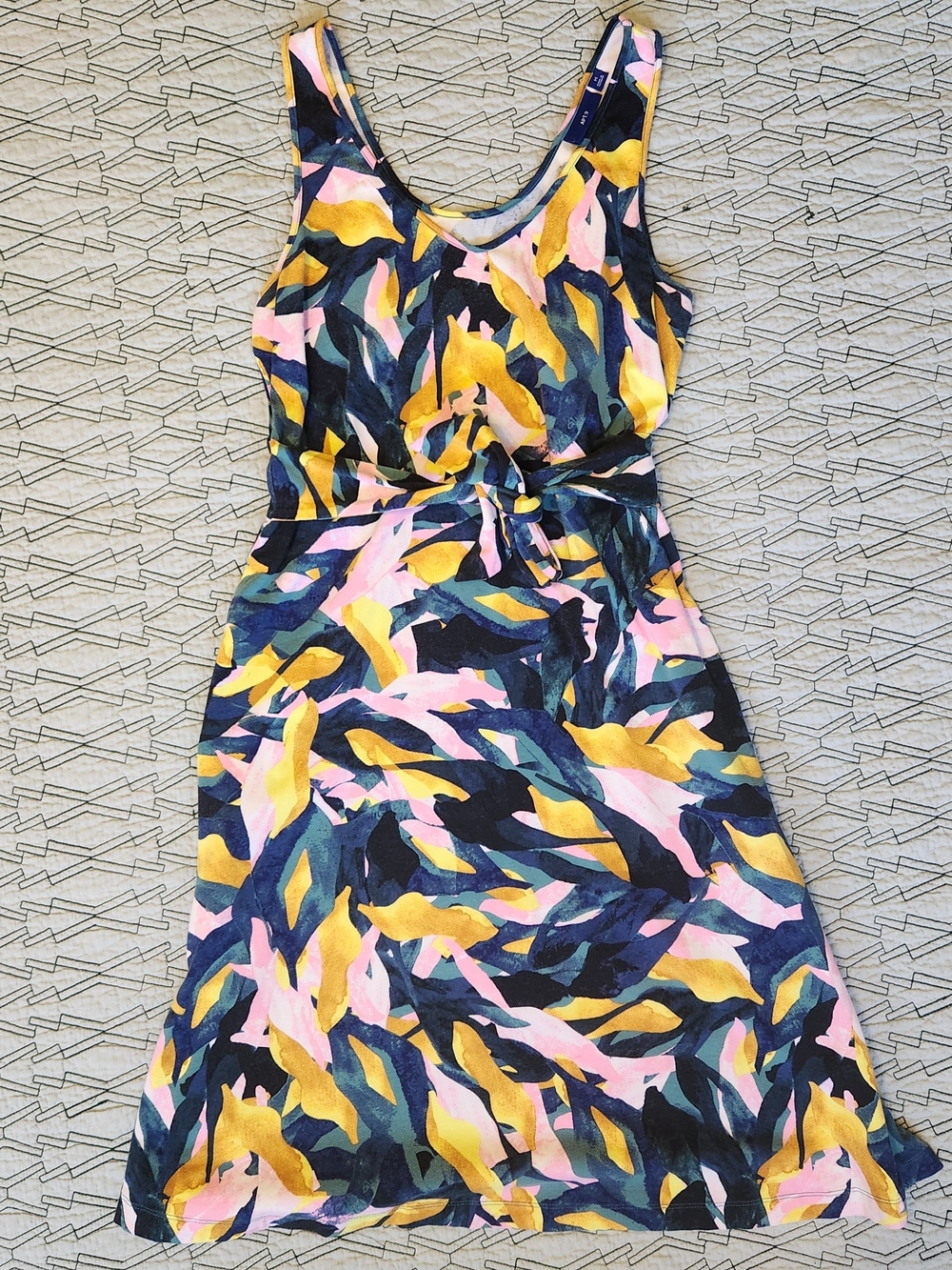 Apt. 9 Scoop-Neck Tie-Waist Dress in Yellow, Pink & Navy